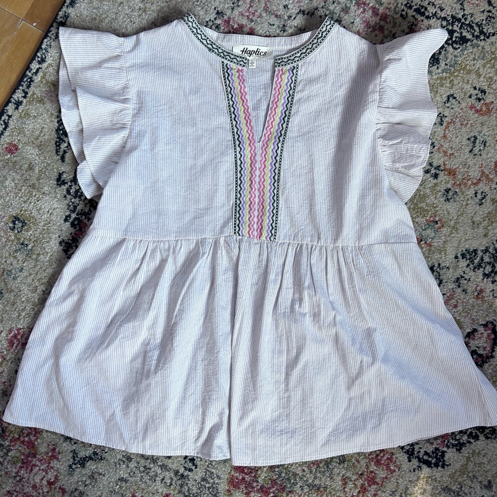 Haptics White Embroidered Short Sleeve Peplum Tee